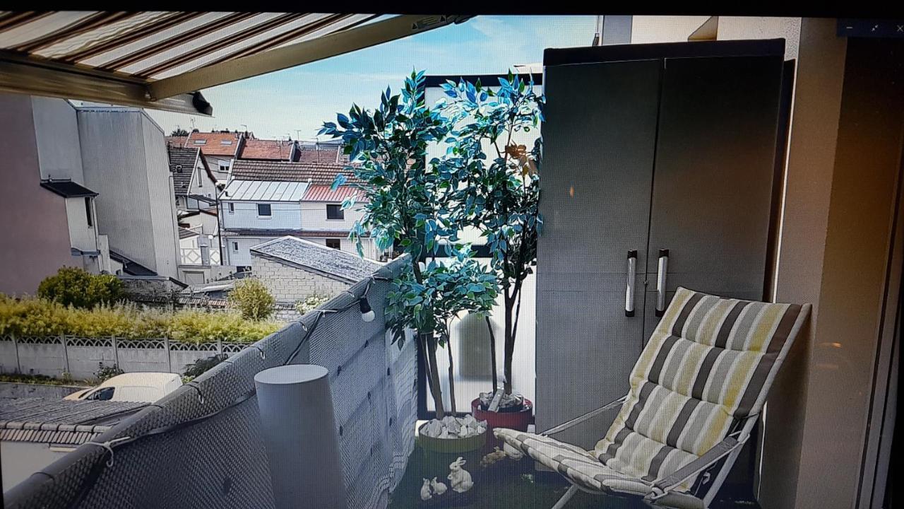 Victoria-T2-41M2-Balcon, Wifi, Linge, Produits, Menage Inclus Appartement Reims Buitenkant foto