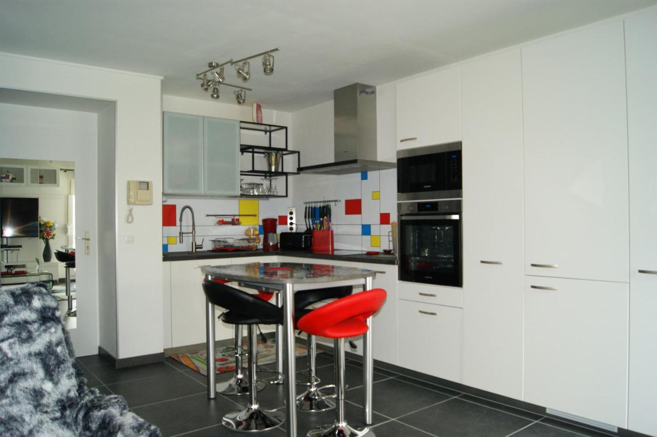 Victoria-T2-41M2-Balcon, Wifi, Linge, Produits, Menage Inclus Appartement Reims Buitenkant foto