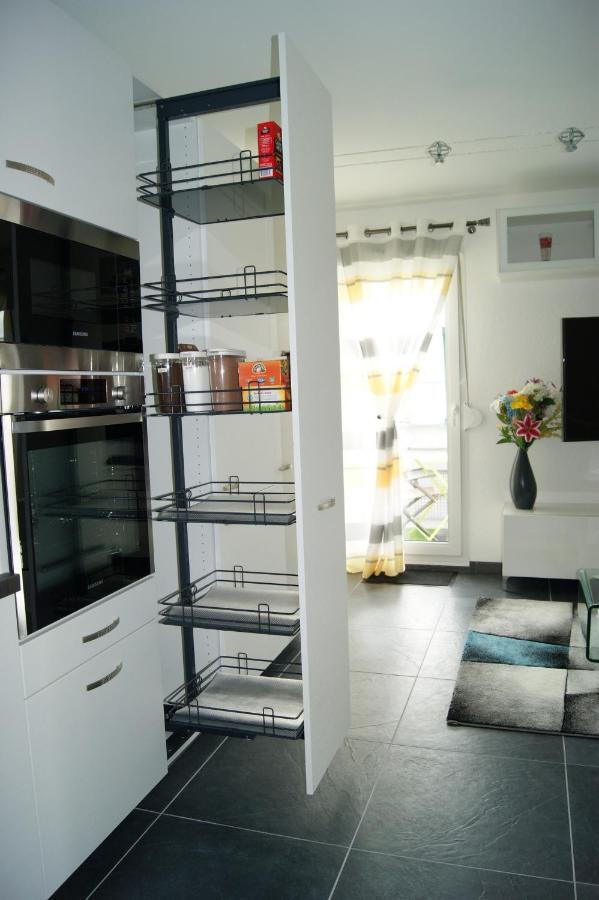 Victoria-T2-41M2-Balcon, Wifi, Linge, Produits, Menage Inclus Appartement Reims Buitenkant foto