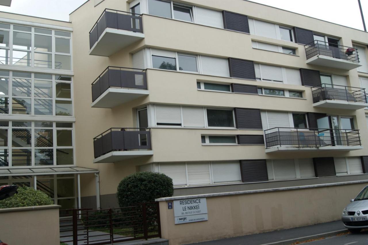 Victoria-T2-41M2-Balcon, Wifi, Linge, Produits, Menage Inclus Appartement Reims Buitenkant foto